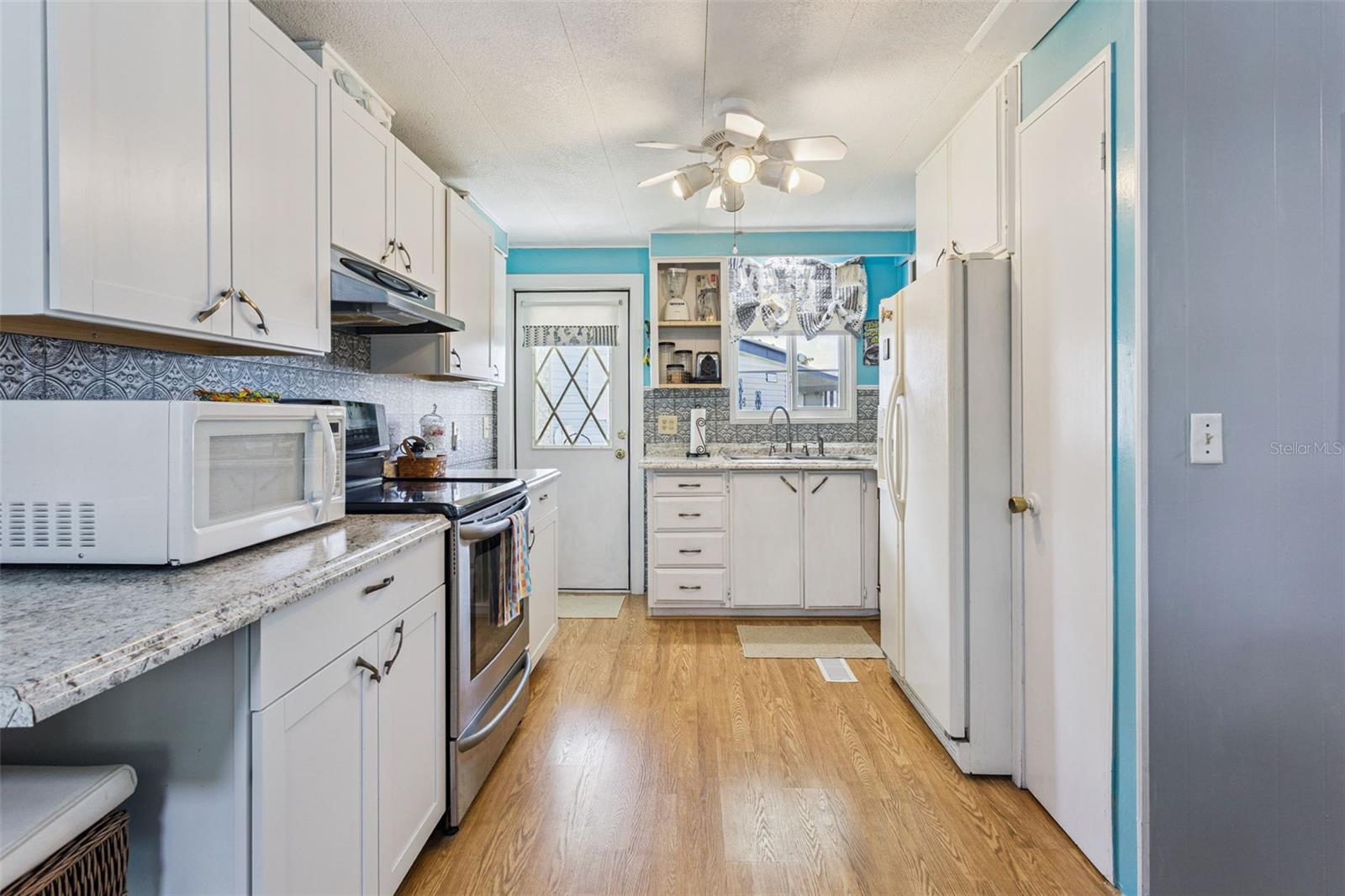 EUSTIS COUNTRY CLUB MANOR MHP UNIT 02A - Residential