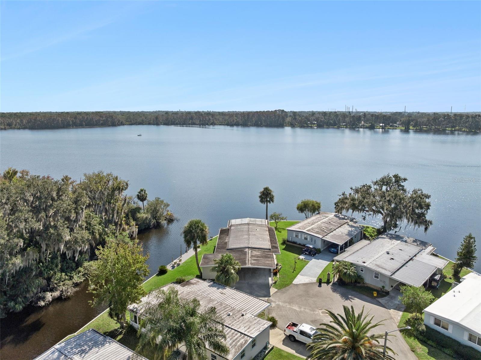 EUSTIS COUNTRY CLUB MANOR MHP UNIT 02A - Residential