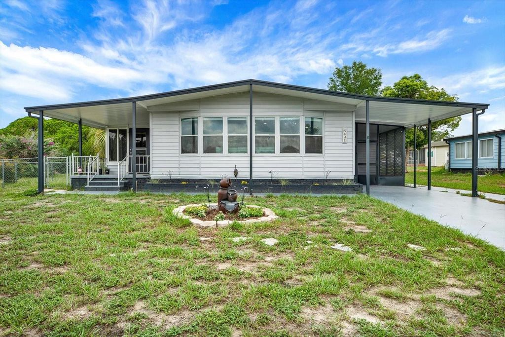 Photo of 8431 Moonlight Avenue, Brooksville, FL 34613 (MLS # W7887080)