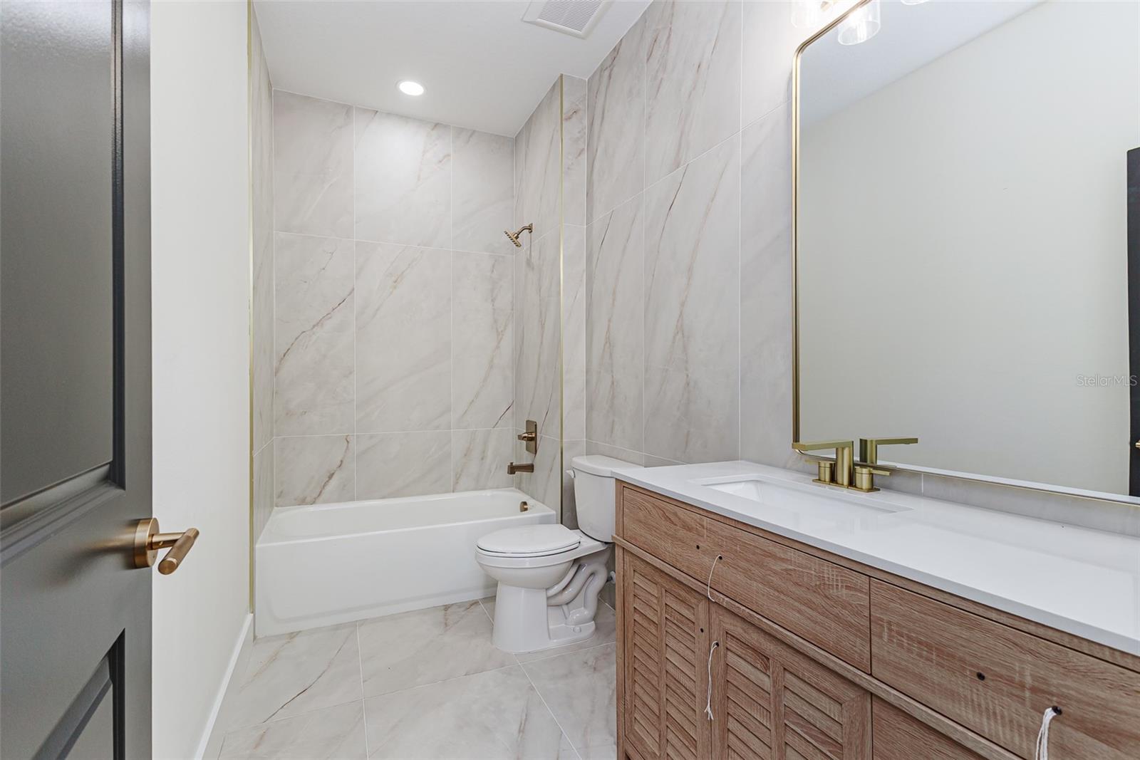 TEMPLE CREST SUB - Residential