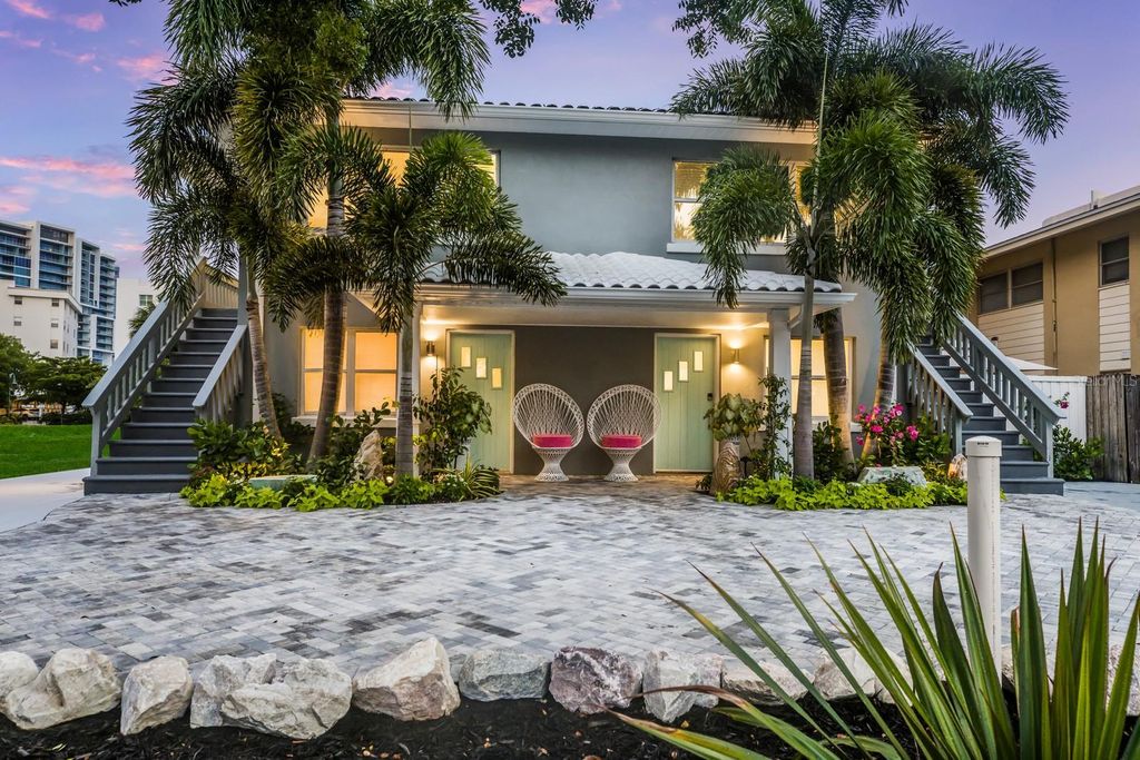 Photo of 161 Golden Gate Point #1, Sarasota, FL 34236 (MLS # A4654483)