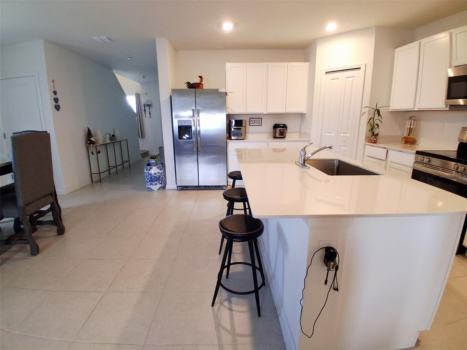 HUNT CLUB GROVES - Residential