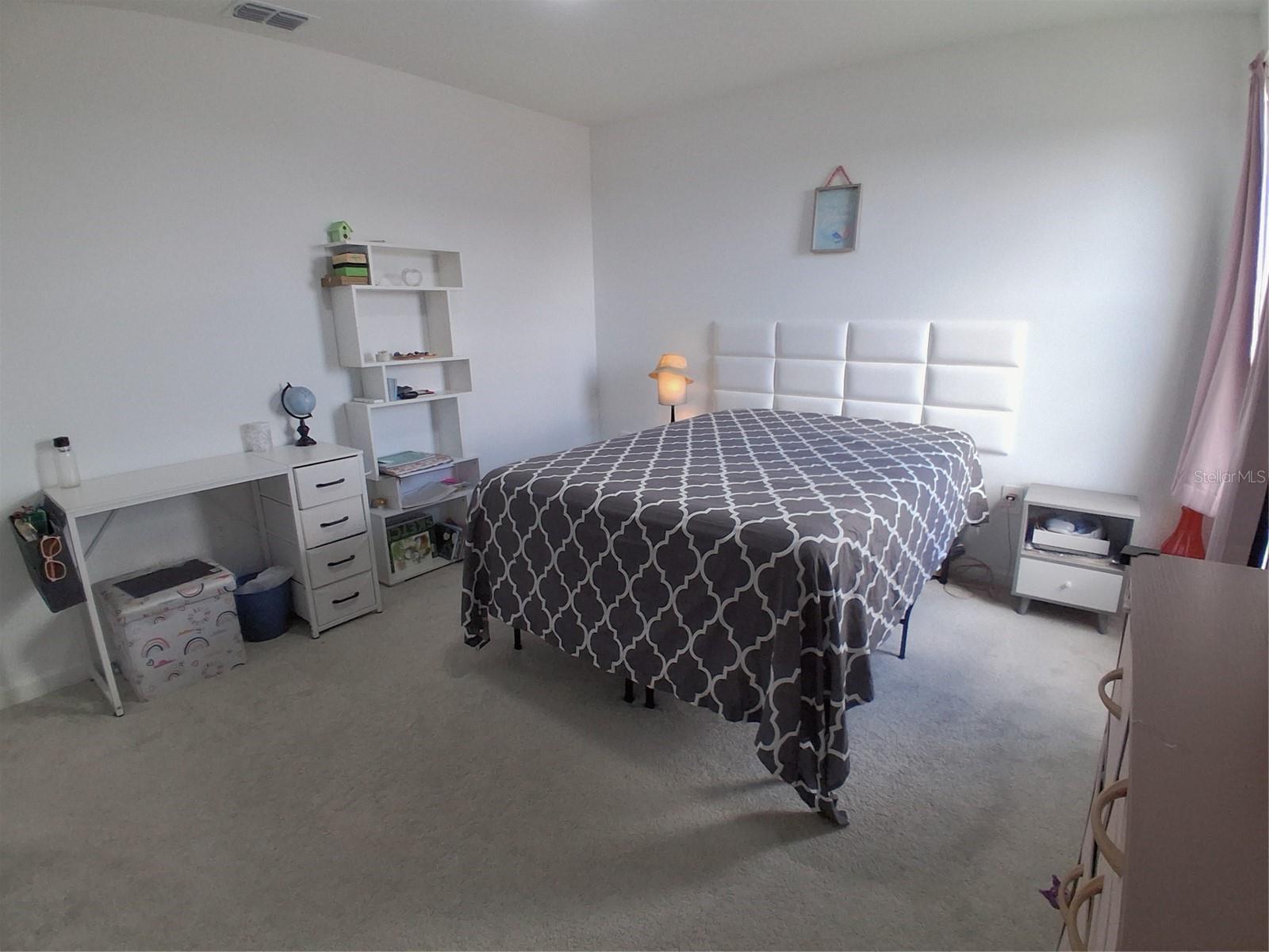 HUNT CLUB GROVES - Residential