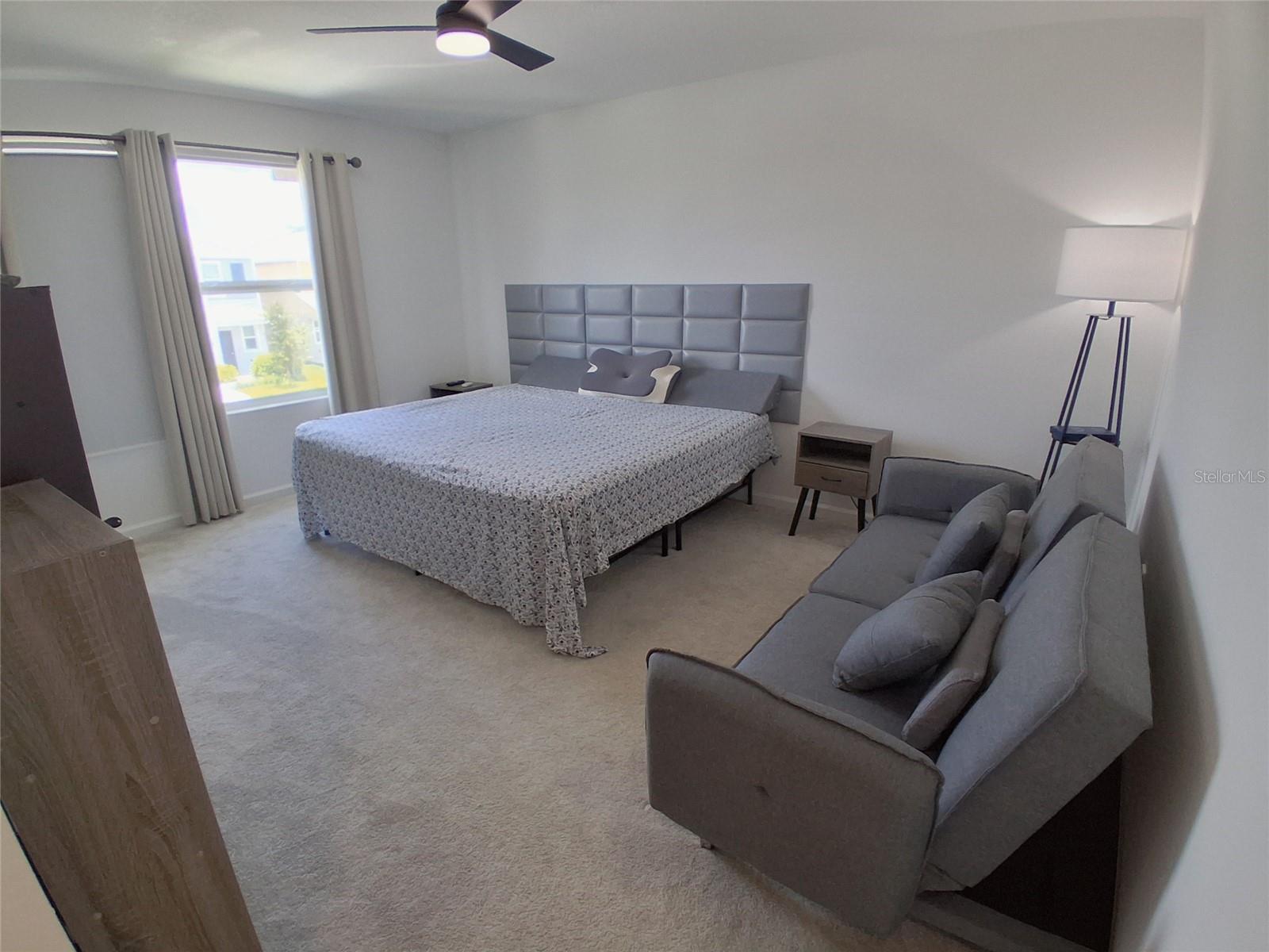 HUNT CLUB GROVES - Residential