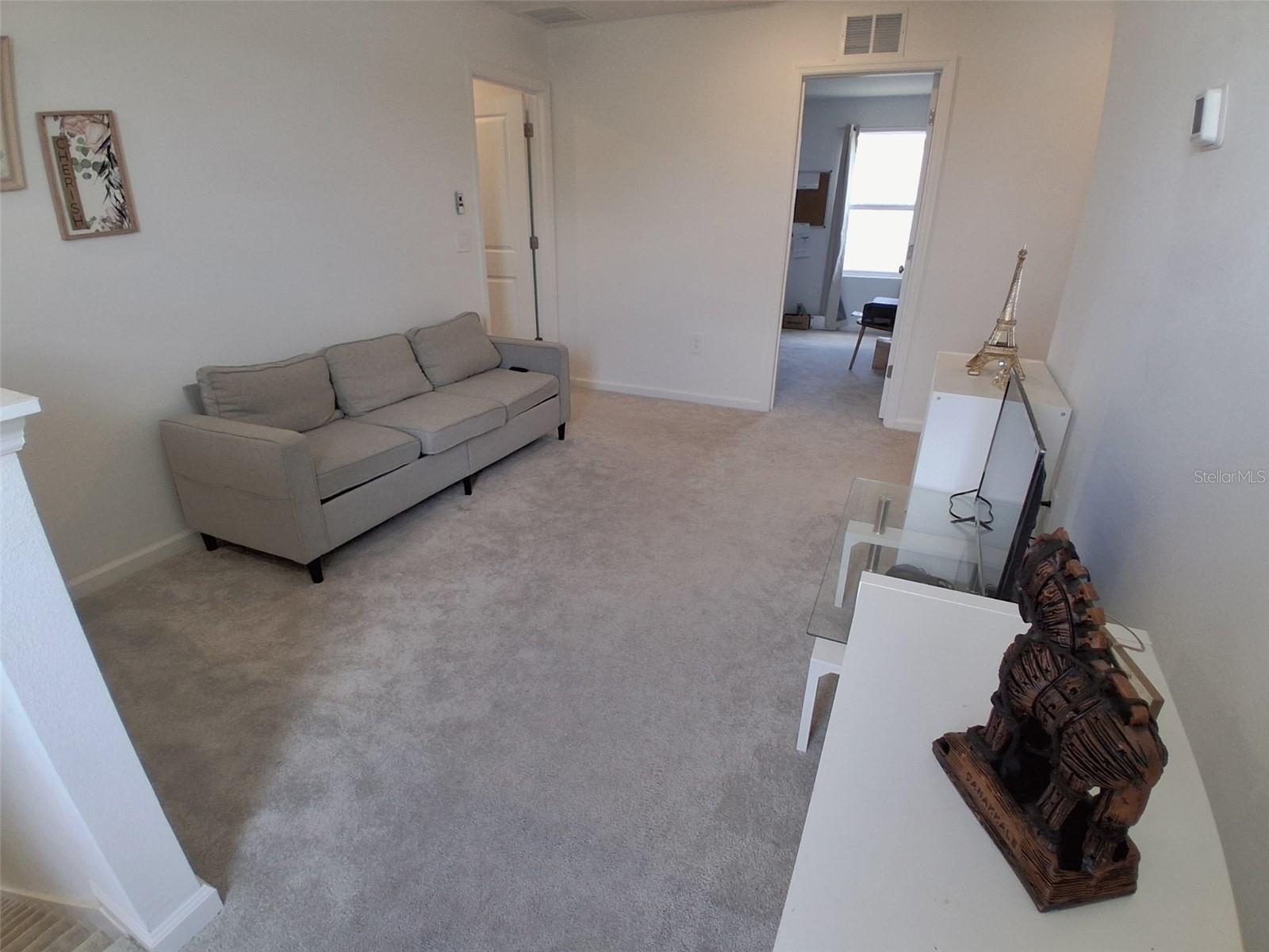 HUNT CLUB GROVES - Residential