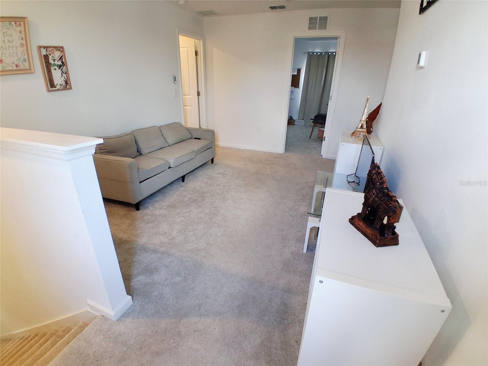 HUNT CLUB GROVES - Residential