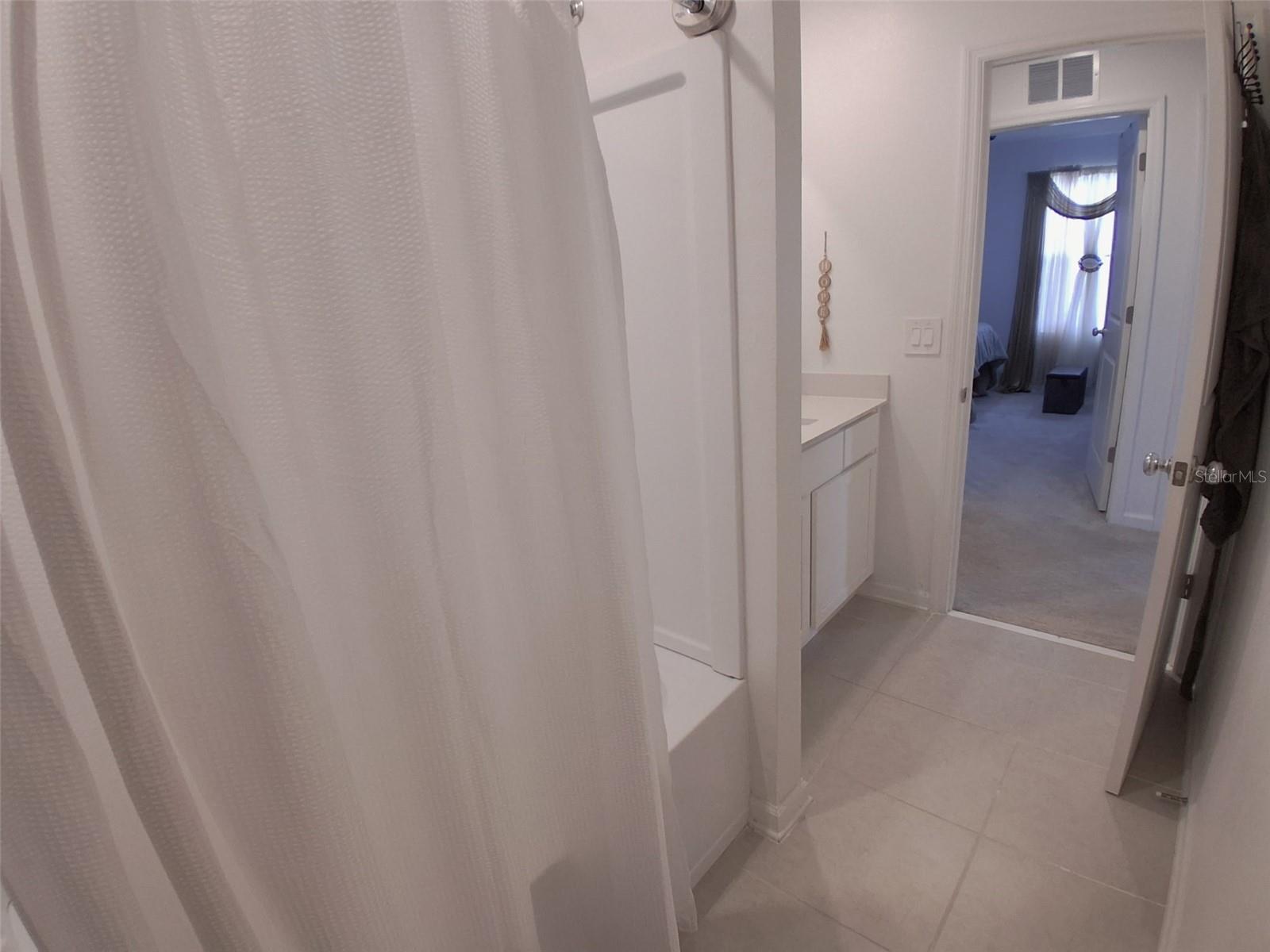 HUNT CLUB GROVES - Residential