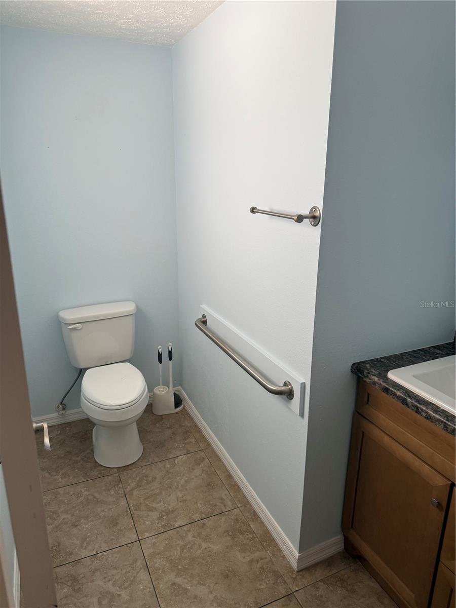 UNPLATTED - Commercial Lease