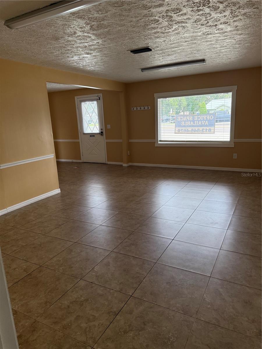 UNPLATTED - Commercial Lease