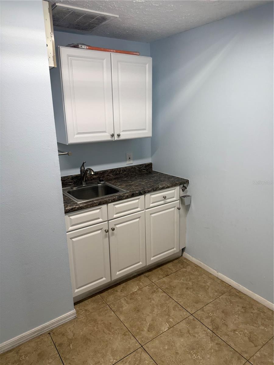 UNPLATTED - Commercial Lease