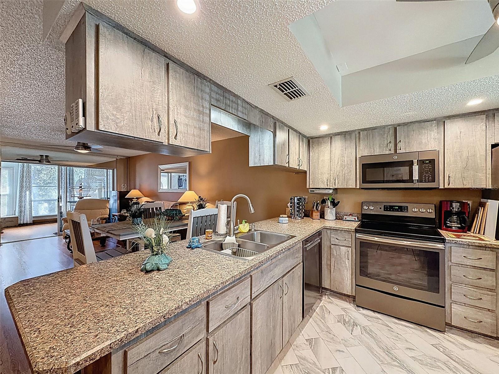 VILLAGE WOODS CONDO PH 02 - Residential