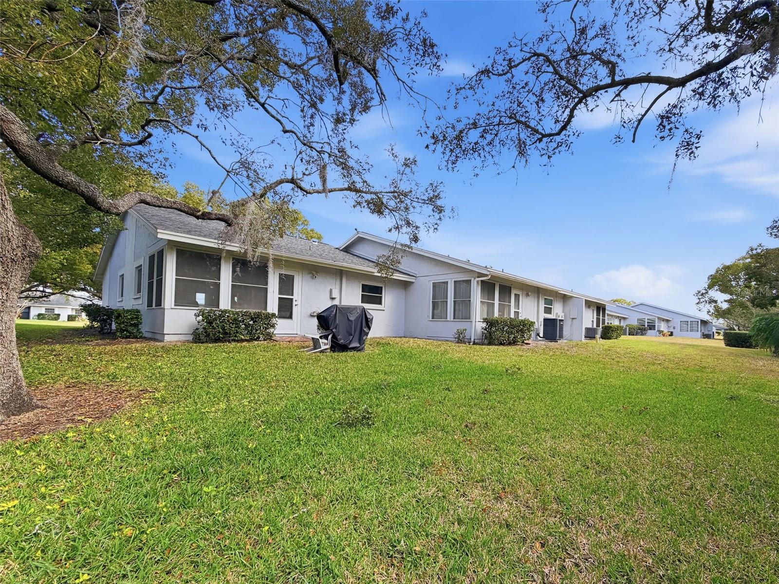 VILLAGE WOODS CONDO PH 02 - Residential