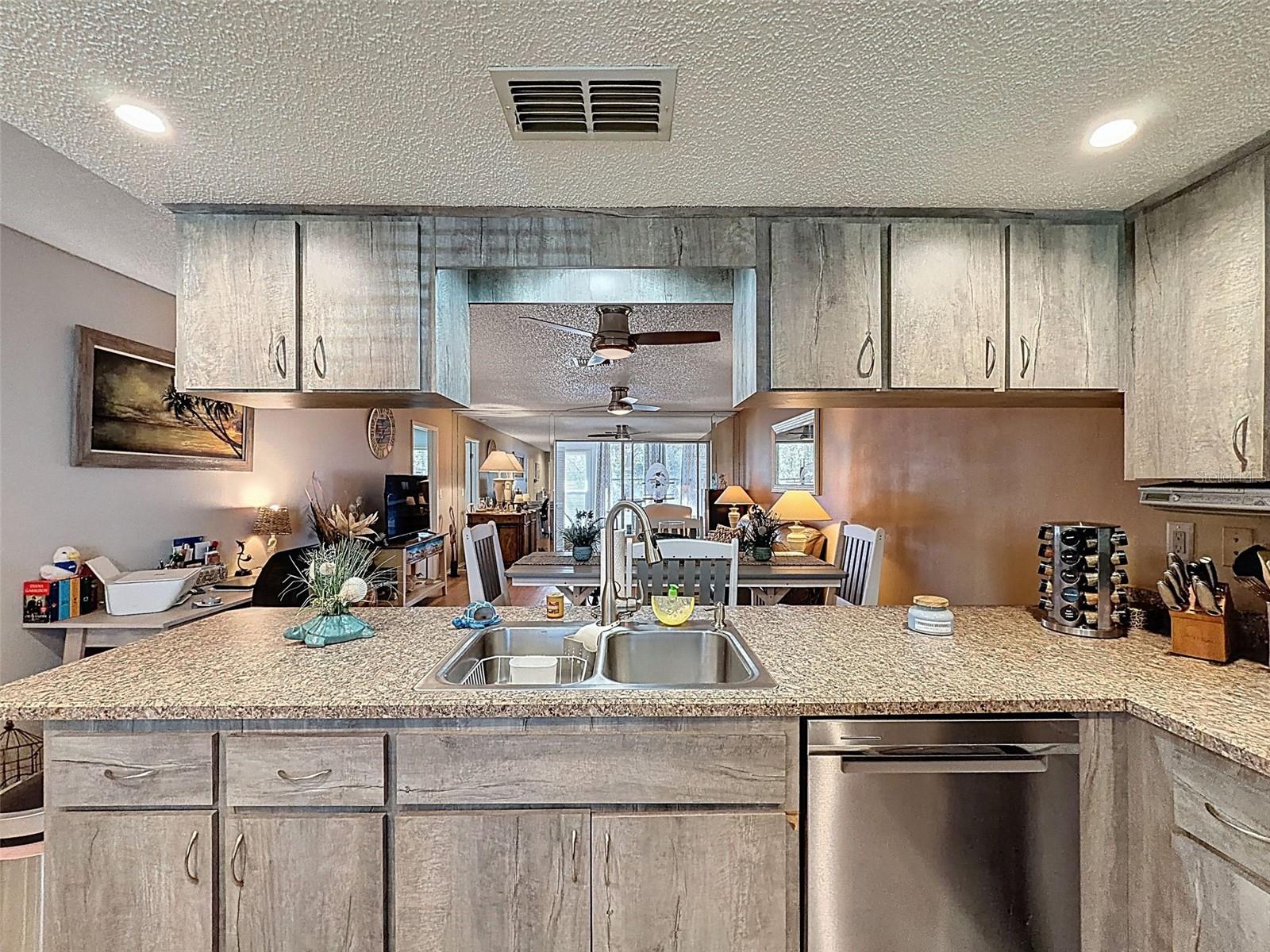 VILLAGE WOODS CONDO PH 02 - Residential