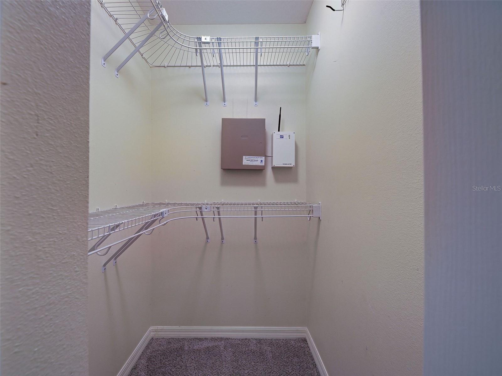 SOUTH VENICE - Residential