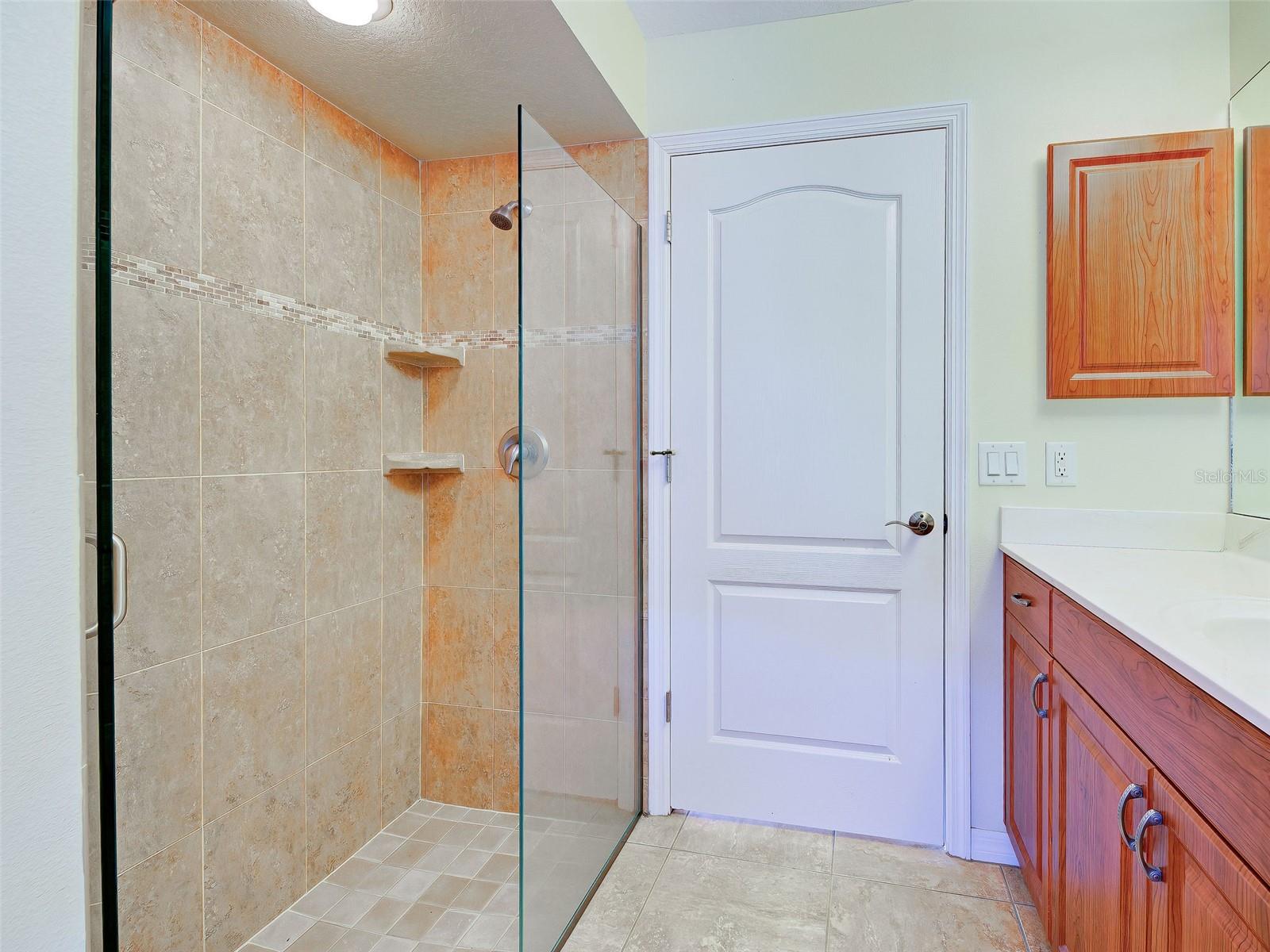 SOUTH VENICE - Residential