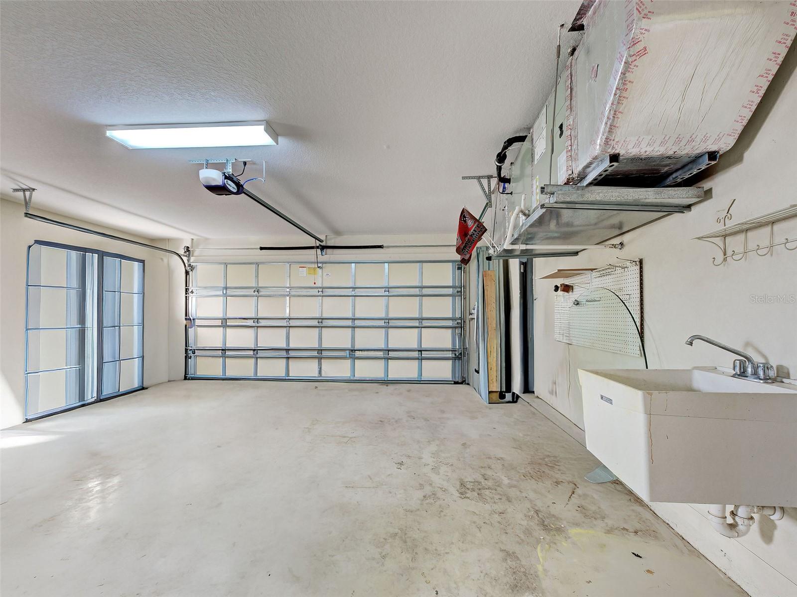 SOUTH VENICE - Residential