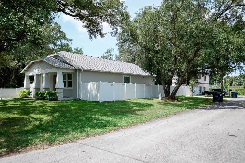 705 E ELM STREET