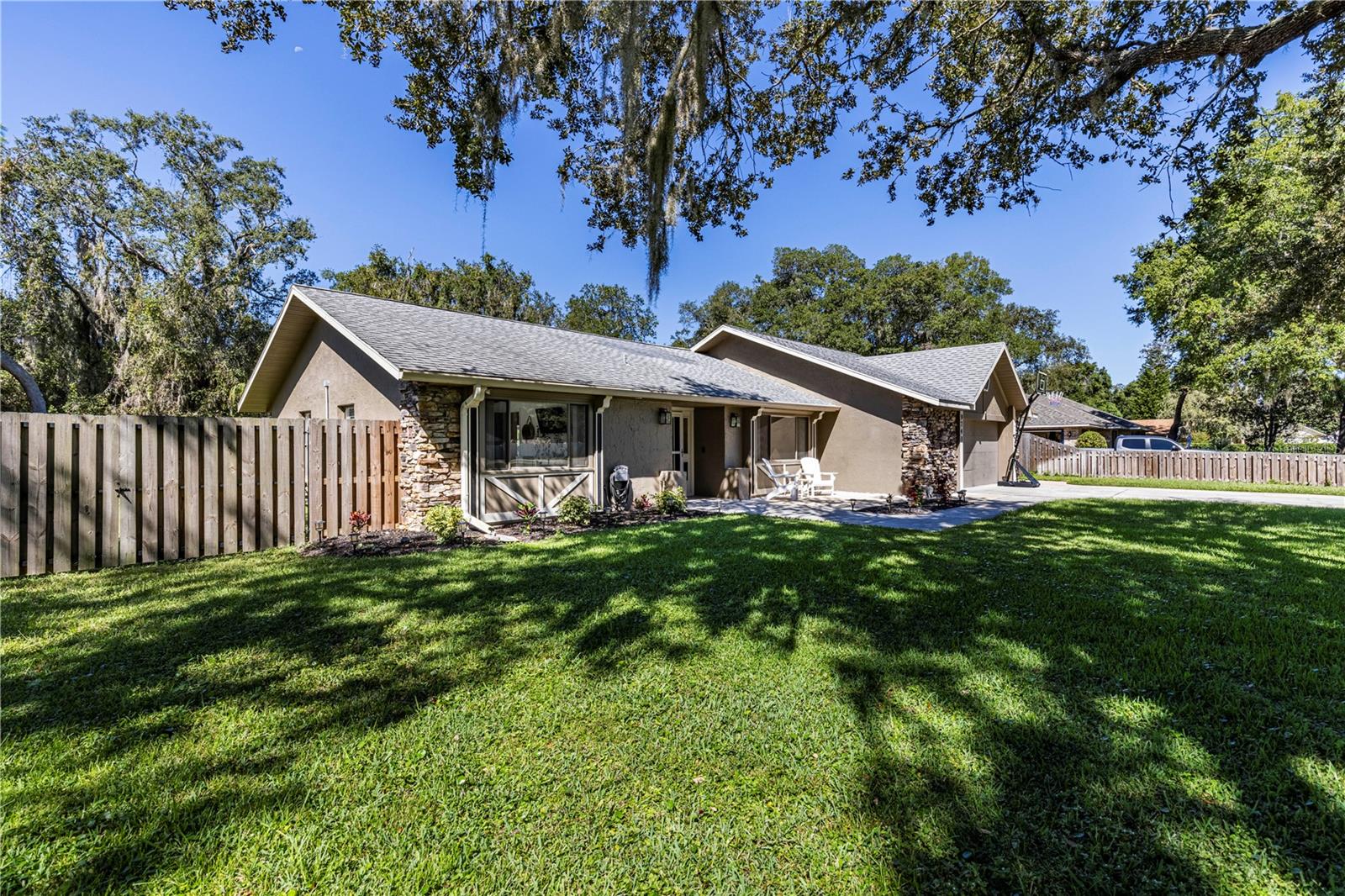 9740 FAIRWAY CIRCLE