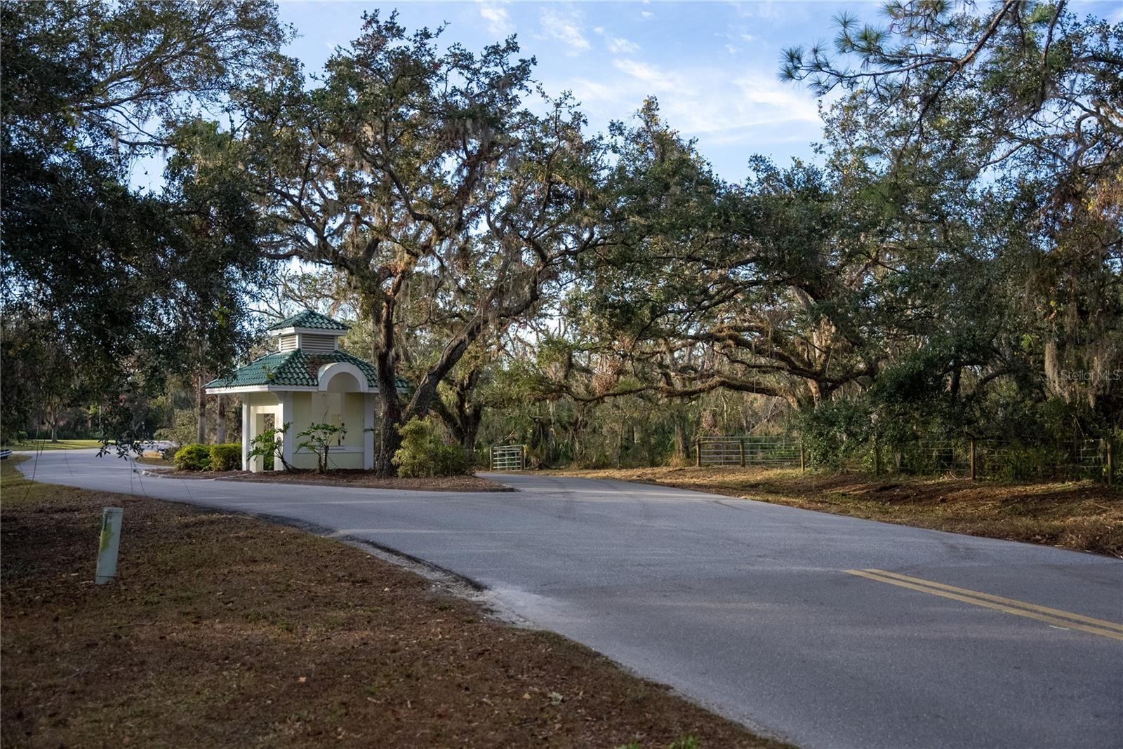 1552 PALM VIEW ROAD