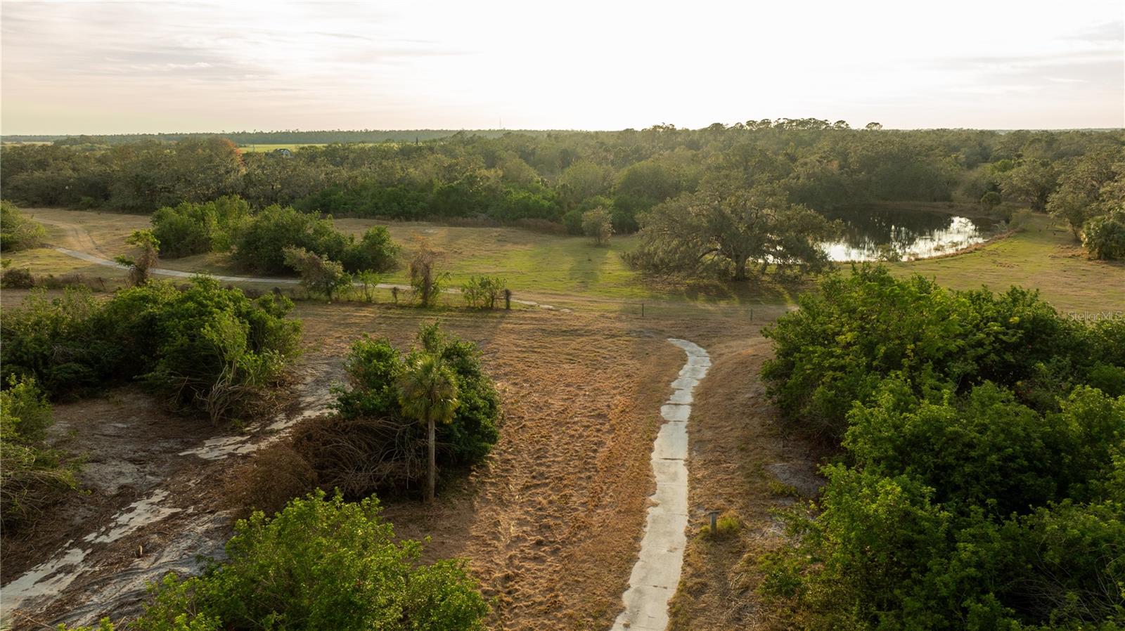 OAK FORD GOLF CLUB - Land