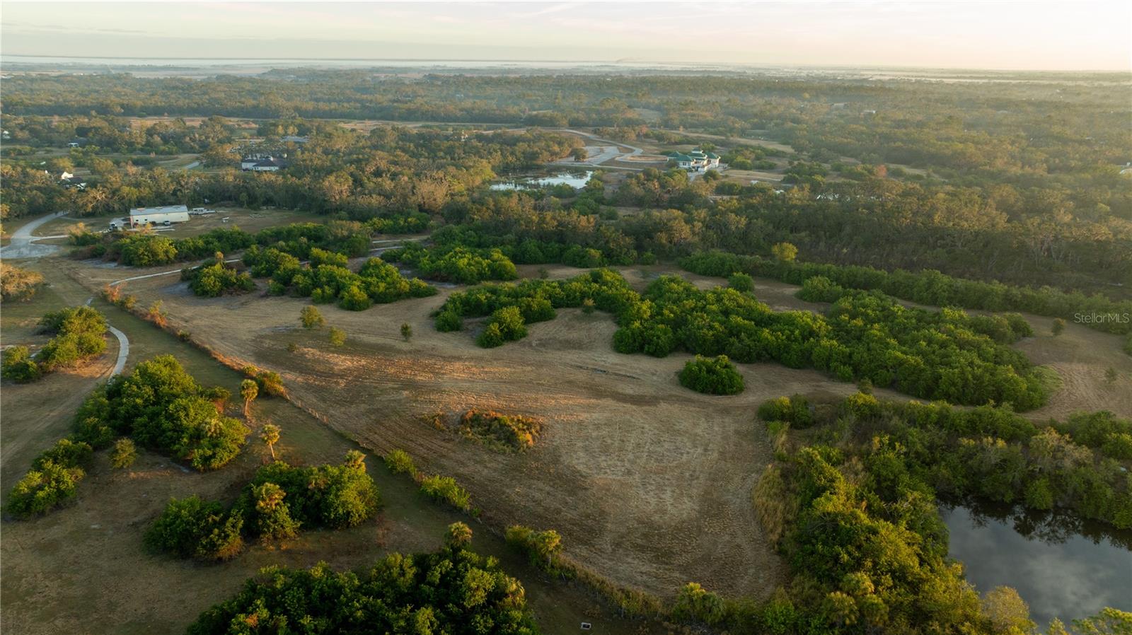 OAK FORD GOLF CLUB - Land