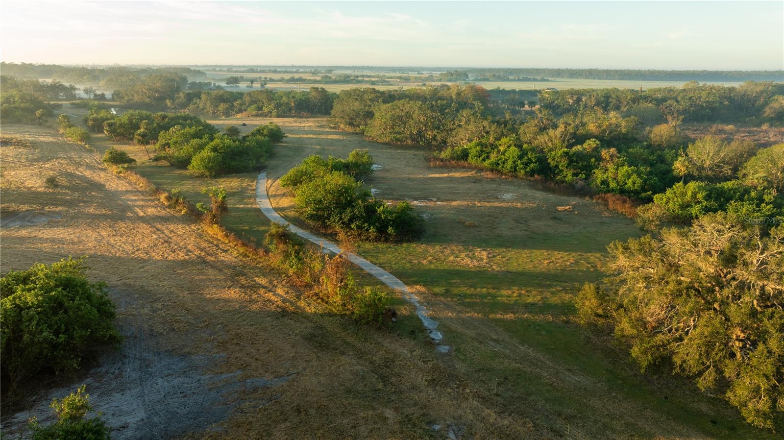 OAK FORD GOLF CLUB - Land