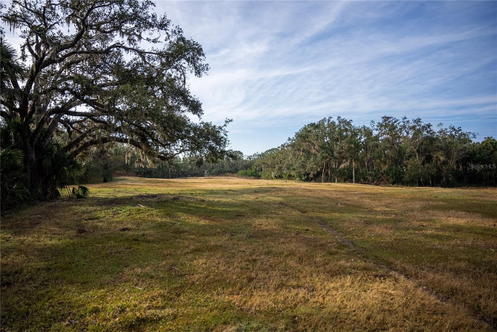 OAK FORD GOLF CLUB - Land