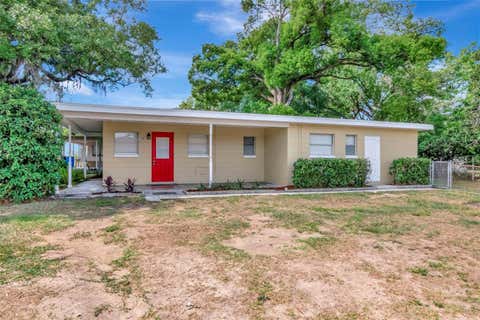 Photo of 126 Kingsway Road, Brandon, FL 33510 (MLS # TB8509146)