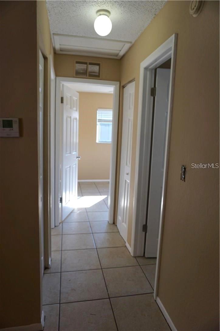 BOCA CIEGA RIDGE 6TH ADD - Residential Lease