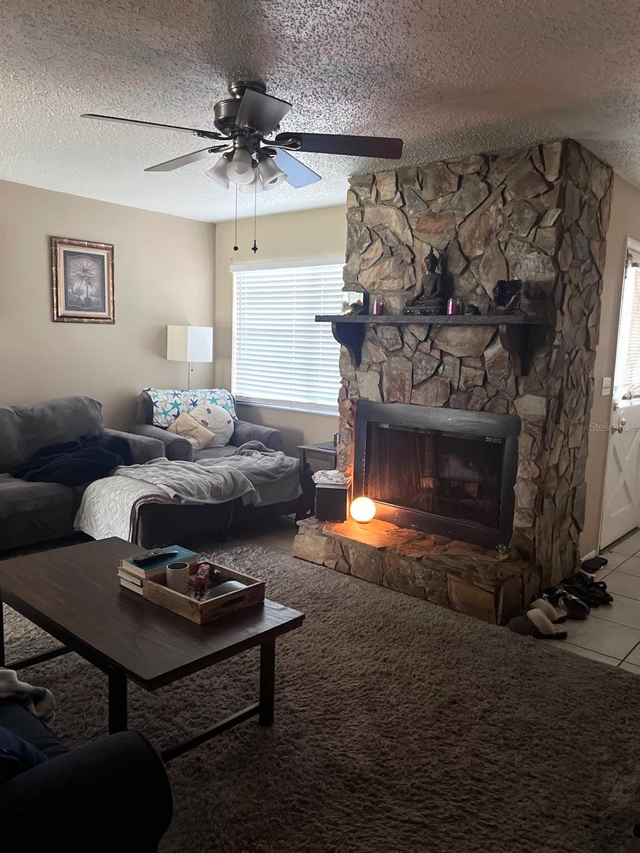 BOCA CIEGA RIDGE 6TH ADD - Residential Lease