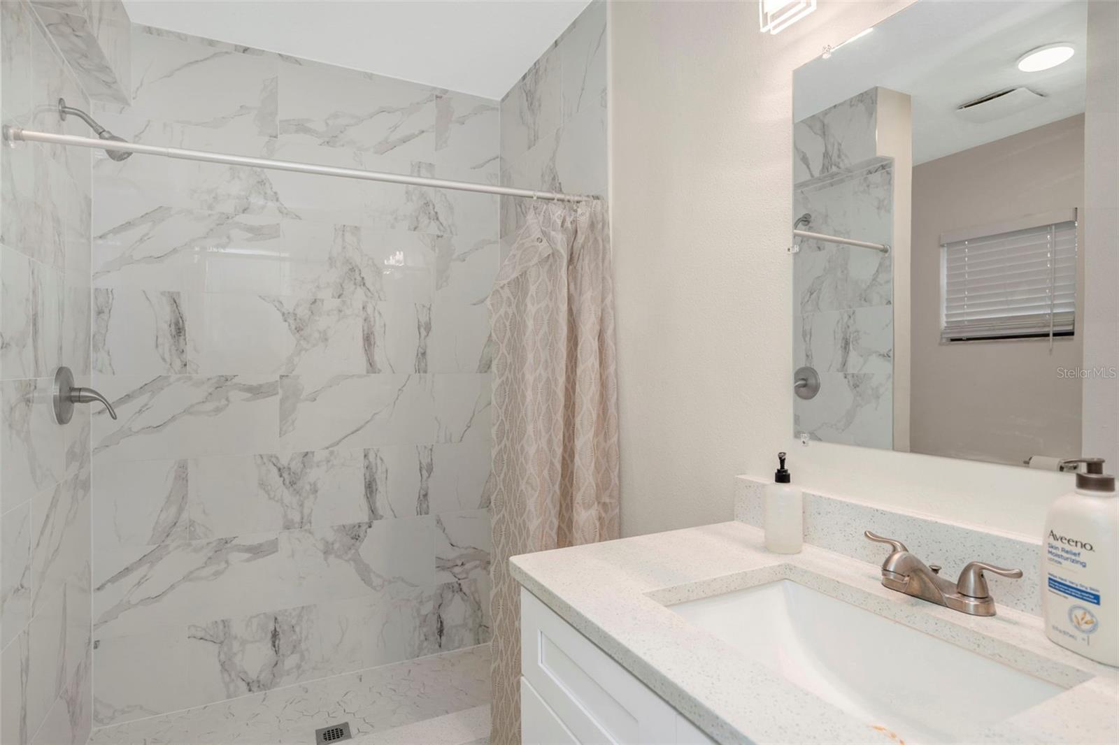 TAMPAS NORTH SIDE COUNTRY CLU - Residential