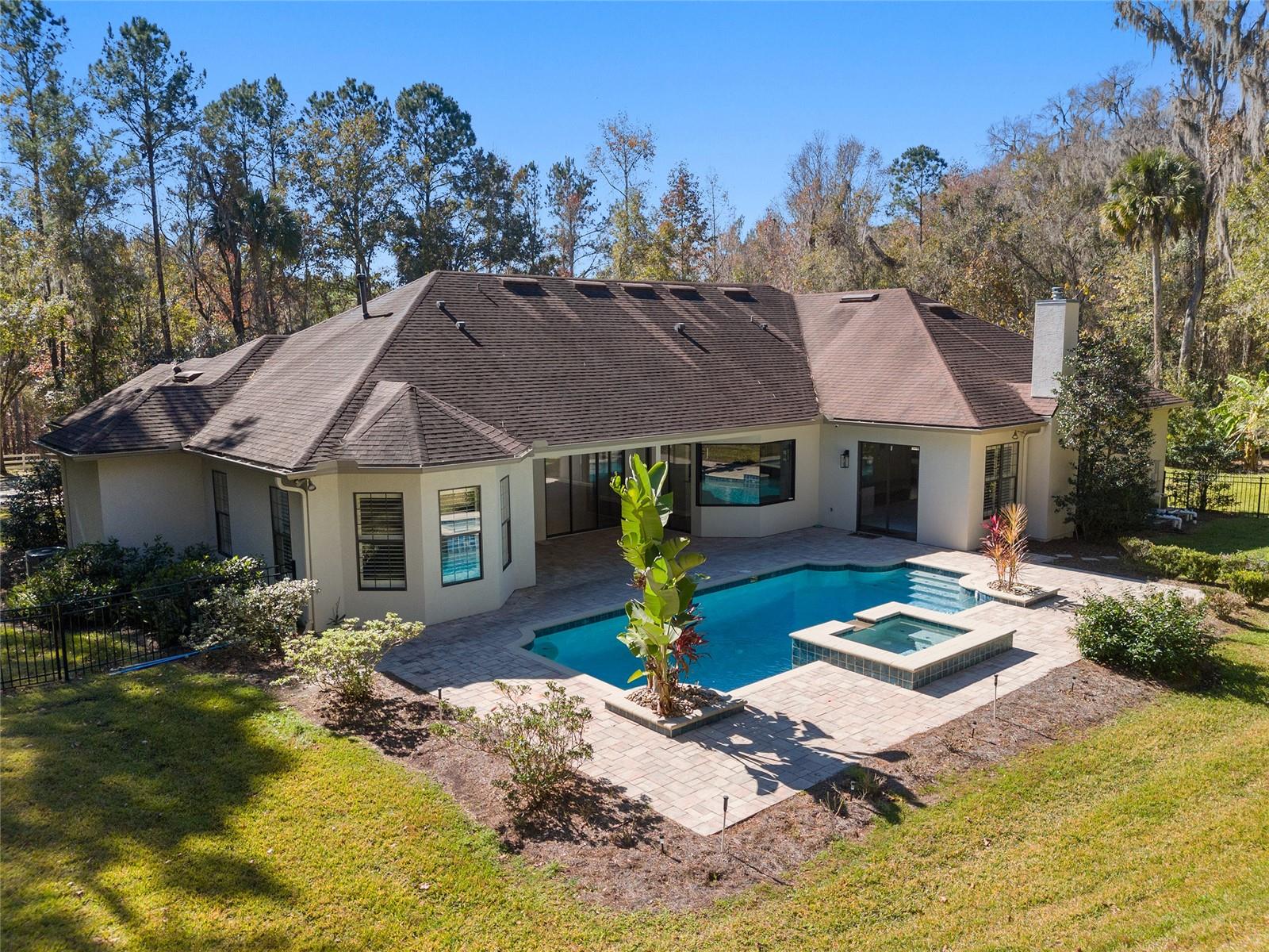 995 SW 37TH PLACE ROAD