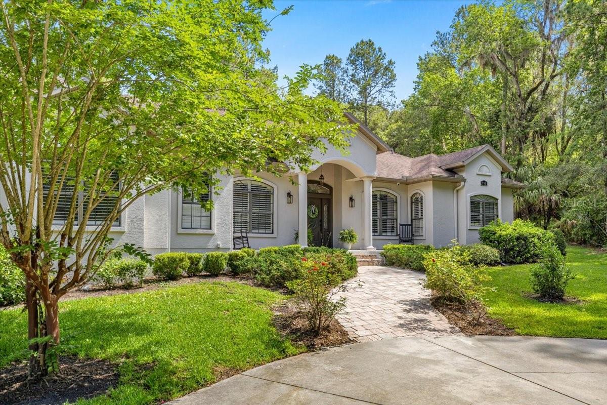 995 SW 37TH PLACE ROAD