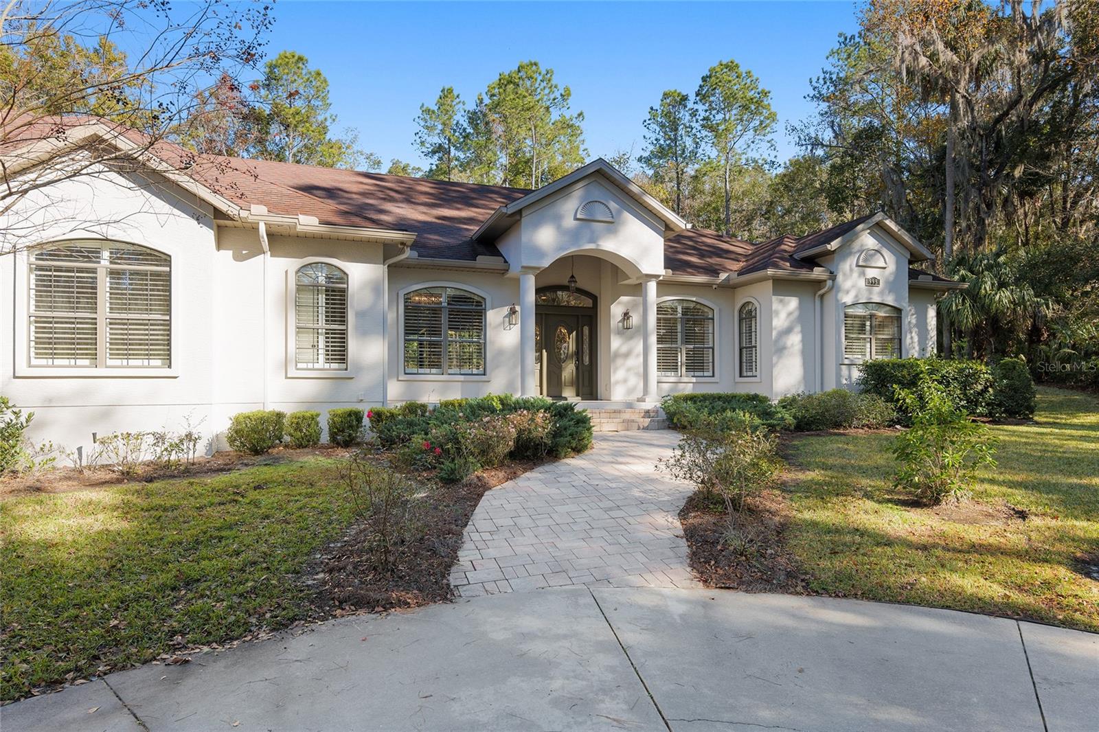 995 SW 37TH PLACE ROAD