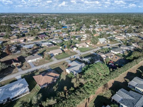 A home in SEBRING