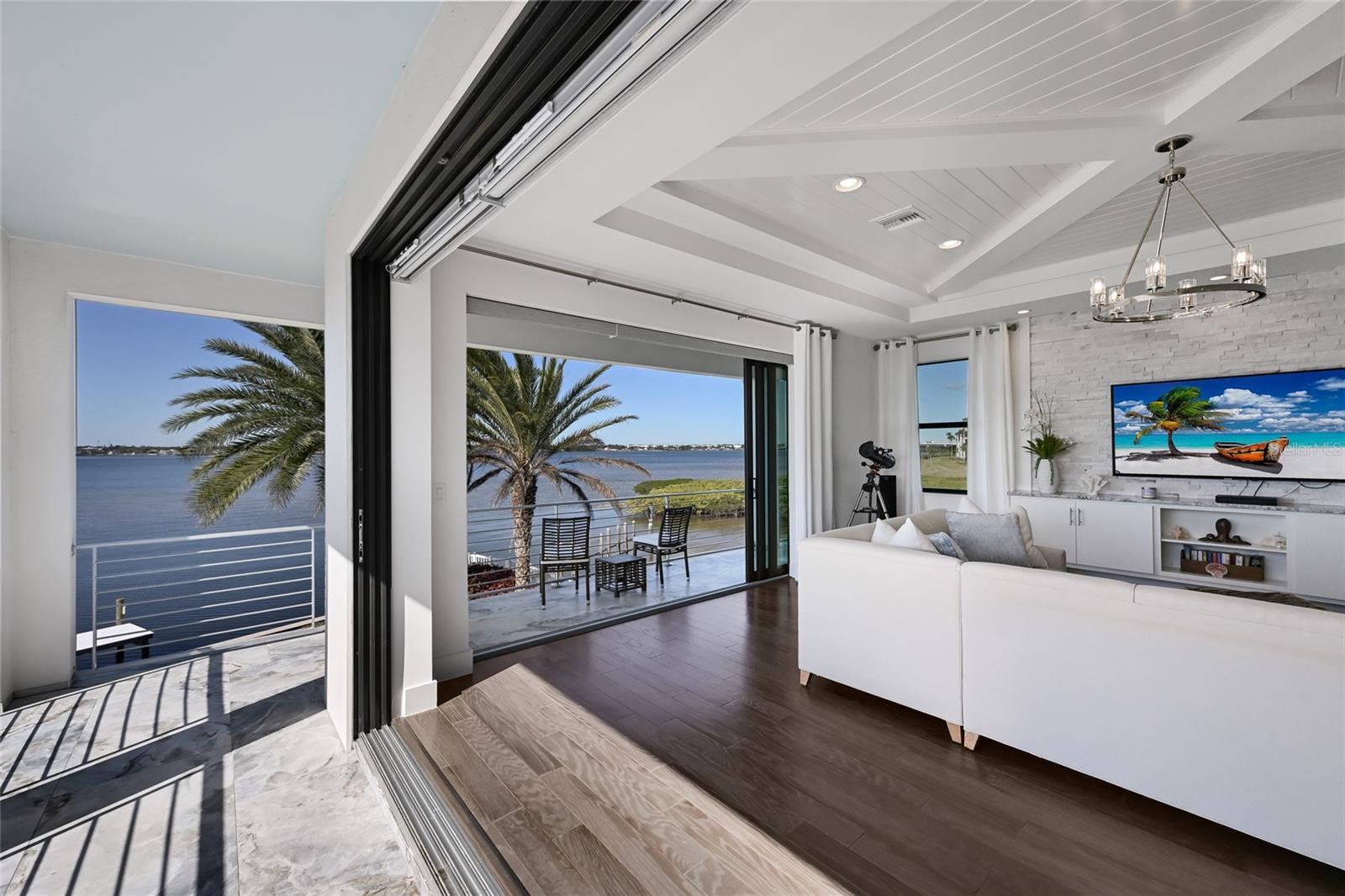 RIVERDALE REV - Residential