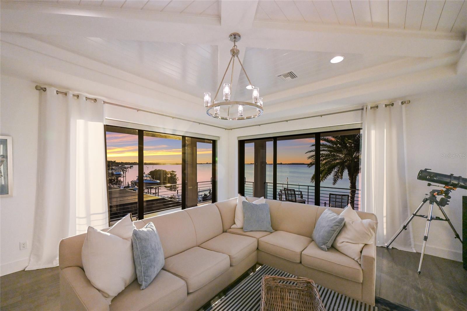 RIVERDALE REV - Residential