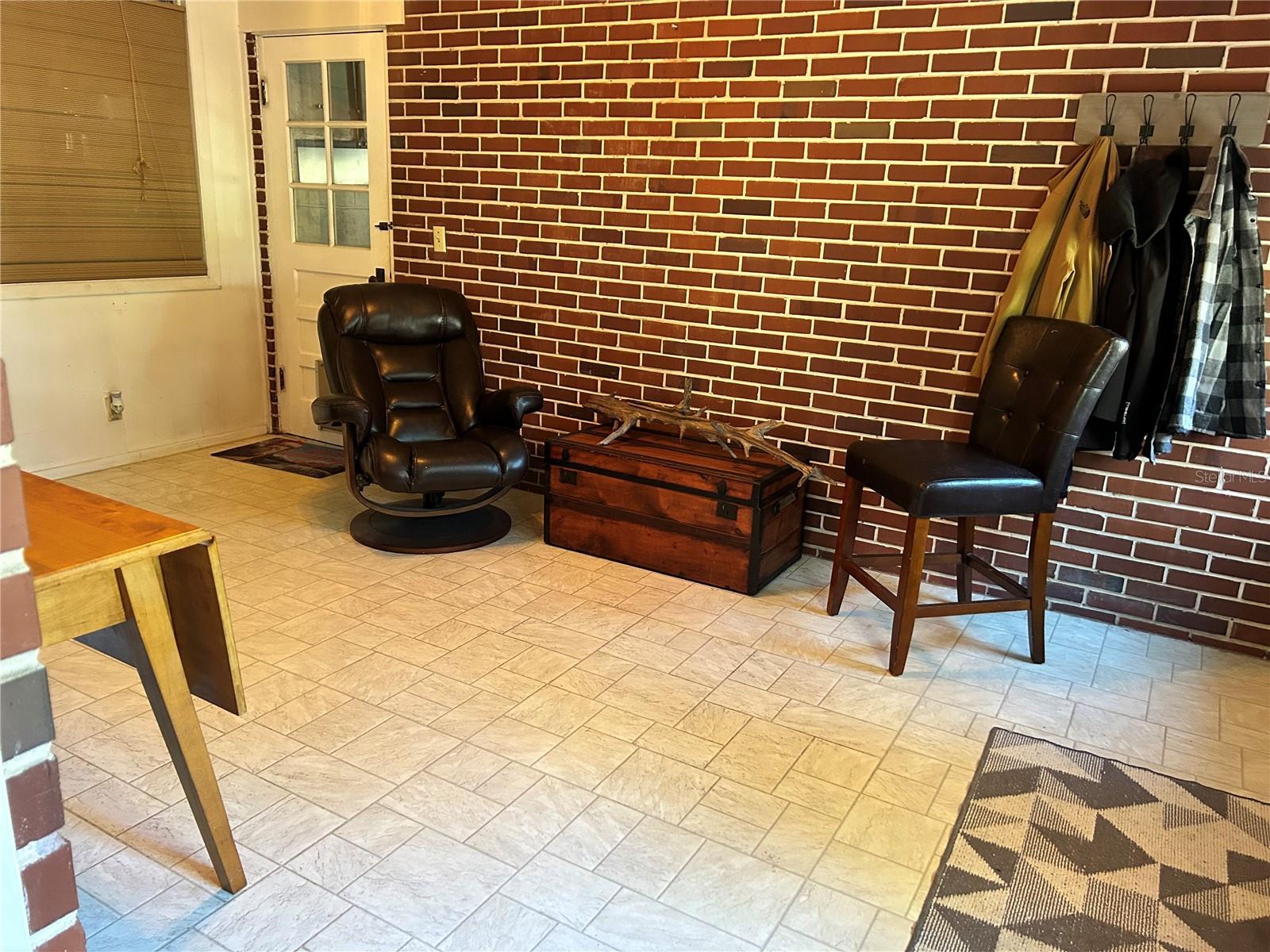 MAYS BLK 94 DELAND - Residential