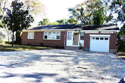 Photo of 541 N Orange Avenue, Deland, FL 32720 (MLS # V4945818)