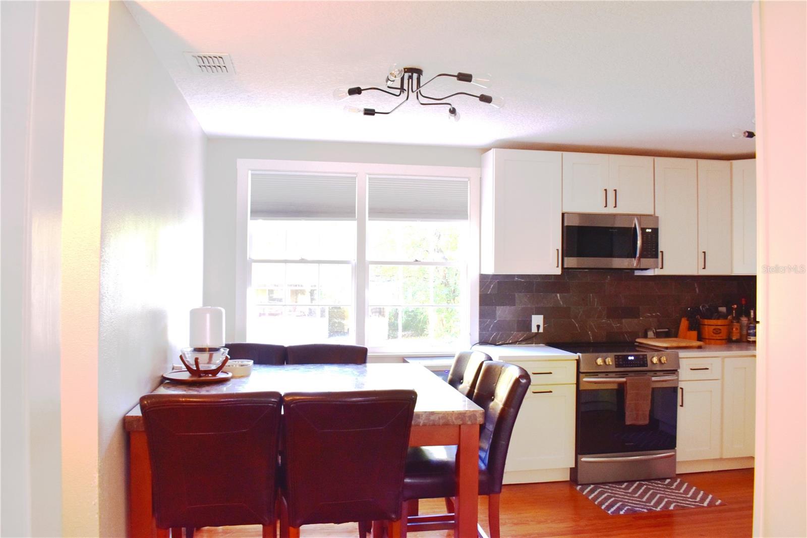 MAYS BLK 94 DELAND - Residential