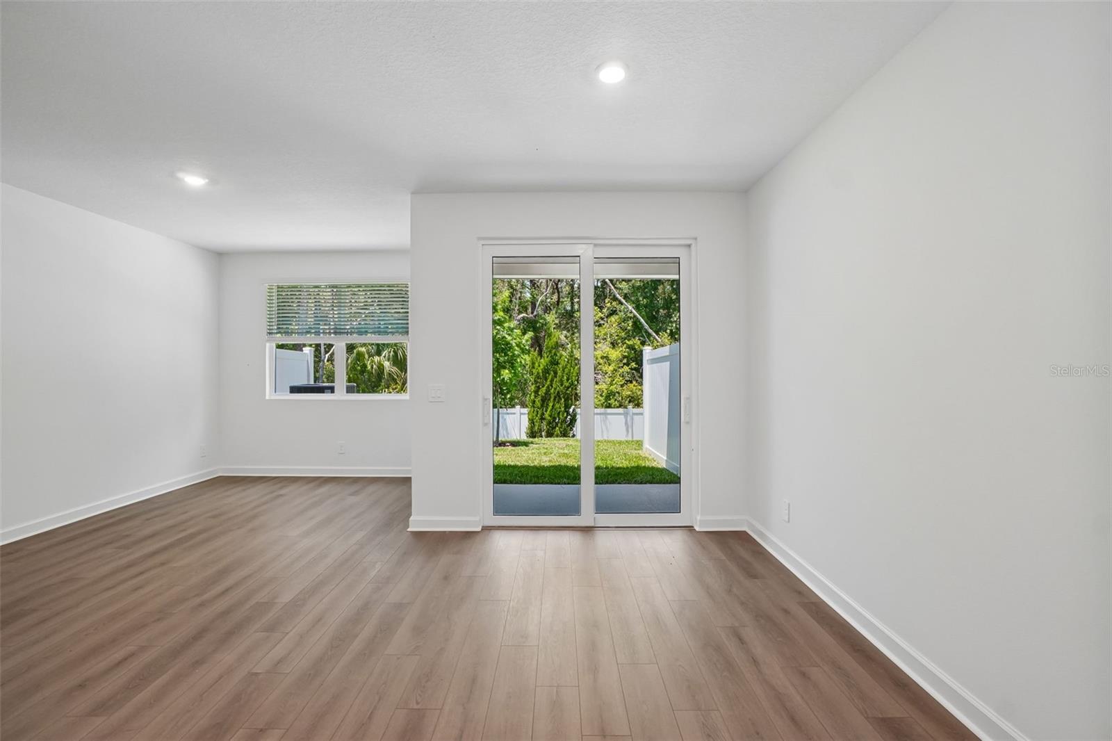 MONTAGUE TOWNHOMES LOT 52 - Residential