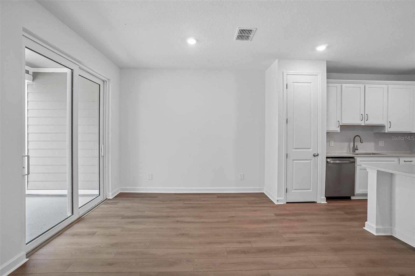 MONTAGUE TOWNHOMES LOT 52 - Residential