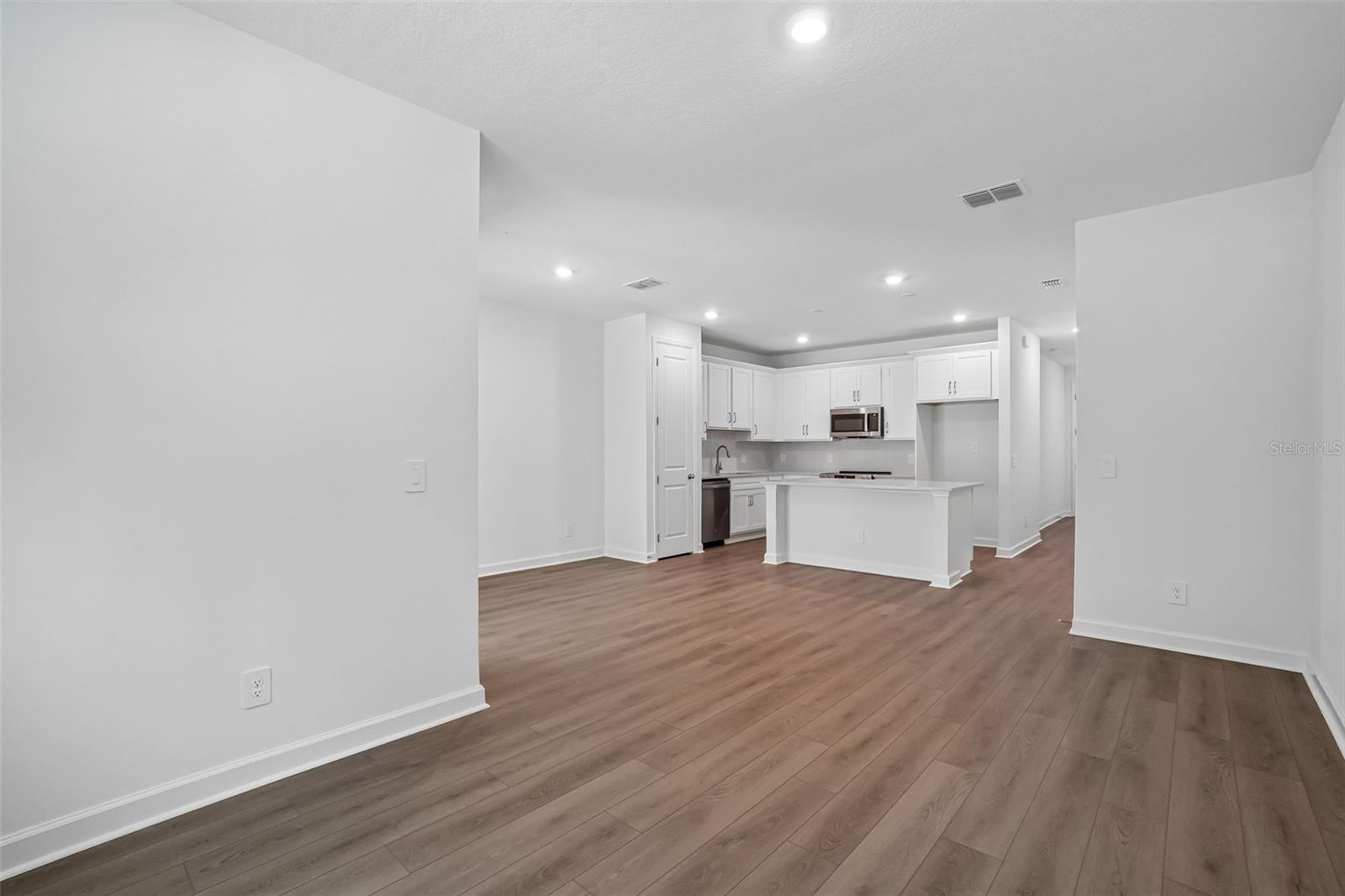 MONTAGUE TOWNHOMES LOT 52 - Residential