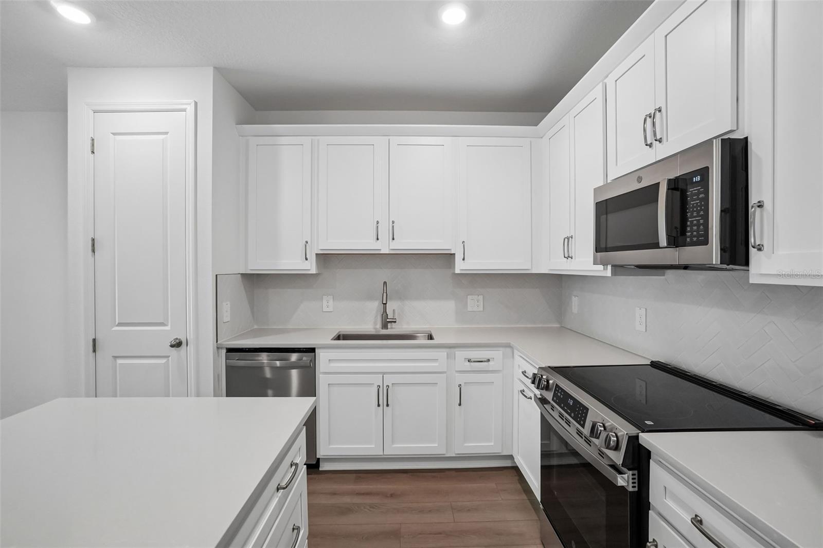 MONTAGUE TOWNHOMES LOT 52 - Residential