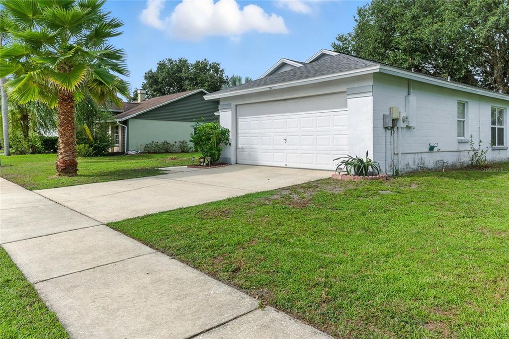 Photo of 1915 Tupelo Lane, Wesley Chapel, FL 33543 (MLS # TB8422994)