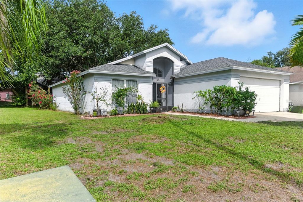 Photo of 1915 Tupelo Lane, Wesley Chapel, FL 33543 (MLS # TB8422994)