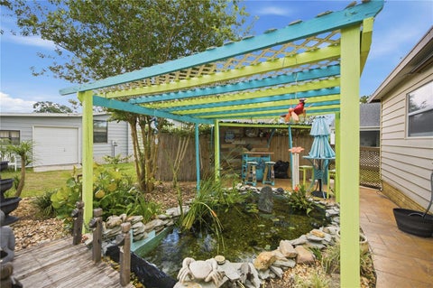 Tiny photo for 728 Truman Avenue, Lady Lake, FL 32159 (MLS # OM727238)