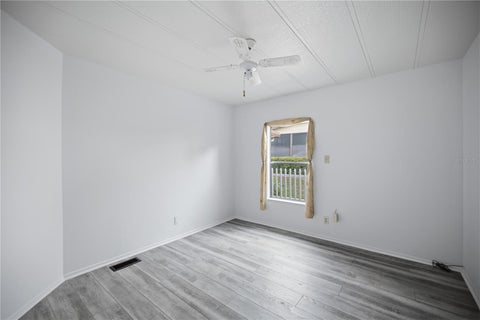 Tiny photo for 728 Truman Avenue, Lady Lake, FL 32159 (MLS # OM727238)