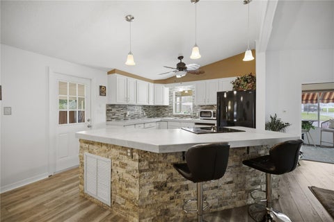 Tiny photo for 728 Truman Avenue, Lady Lake, FL 32159 (MLS # OM727238)