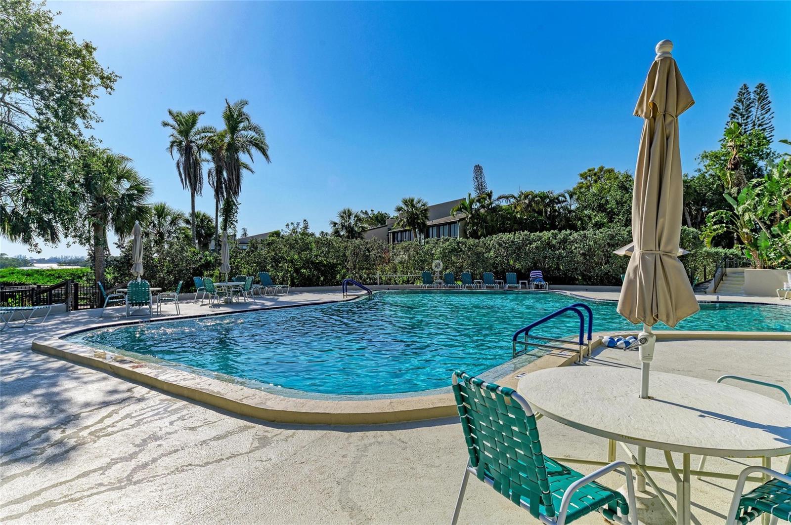 PELICAN COVE - Residential